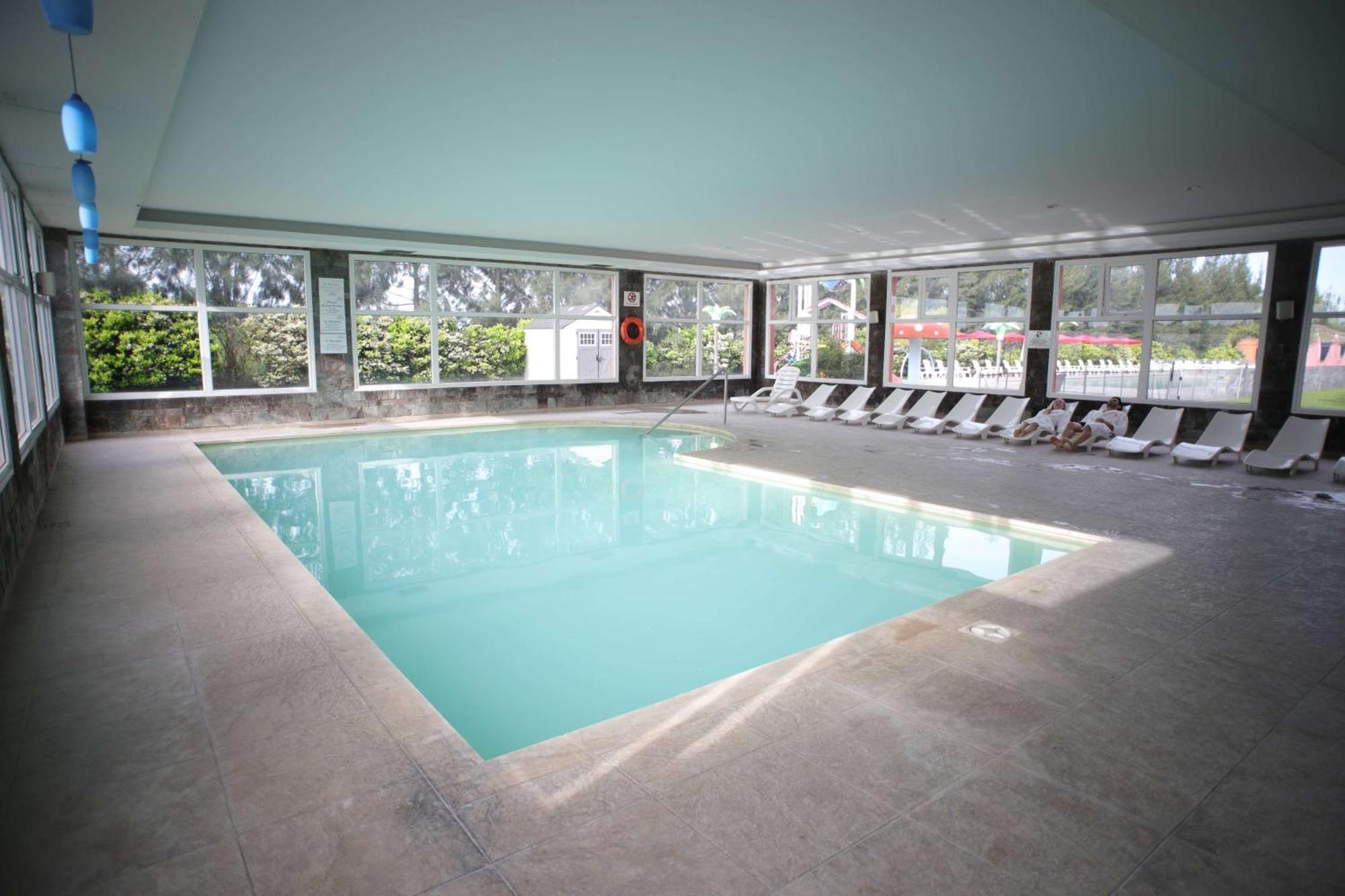 Howard Johnson Hotel & Resort Фунес Экстерьер фото